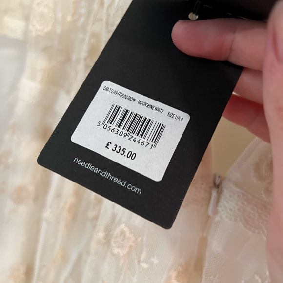 Needle and thread size 8 - Picture 5 of 16